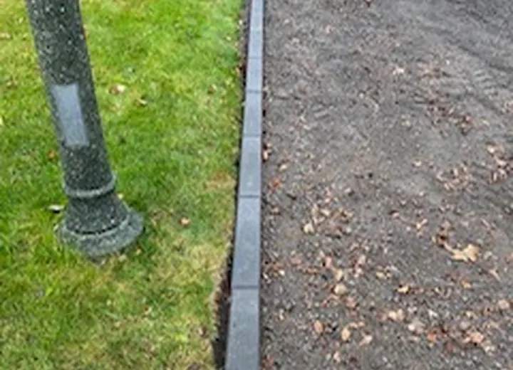 Installation d'une bande linéaire dans la ville de Québec.