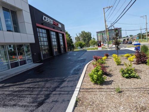 Bitume Commercial à Québec au Certis Pro sur le Boulevard Louis- XIV, dans le secteur de Charlesbourg.King Bitume