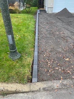 Installation d'une bande linéaire dans la ville de Québec.