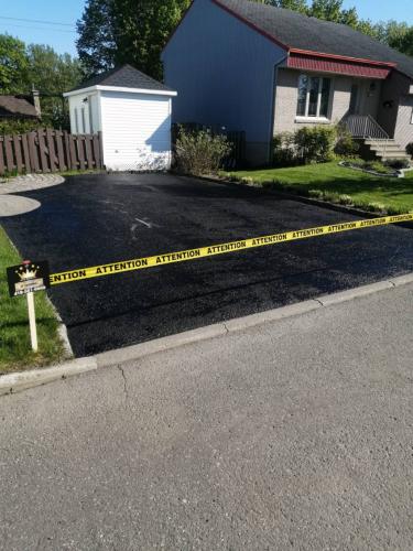 Travaux de scellant effectuer à Québec dans le secteur de Lévis , dans le vieux Lévis. Certifié Carboneutre